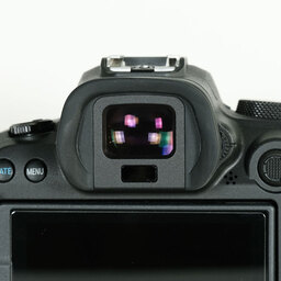 Canon EOS R6 Canon EOS R6