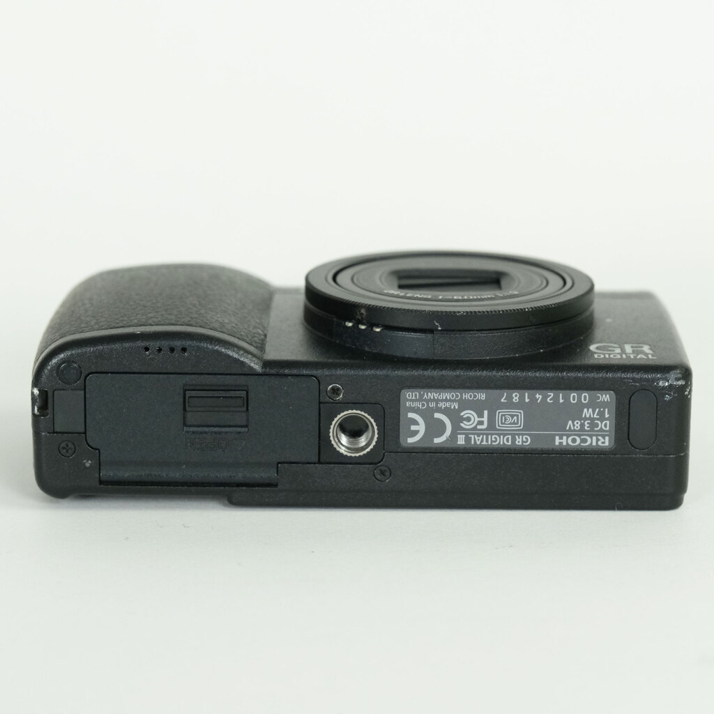 RICOH GR DIGITAL III