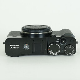 FUJIFILM X-E5