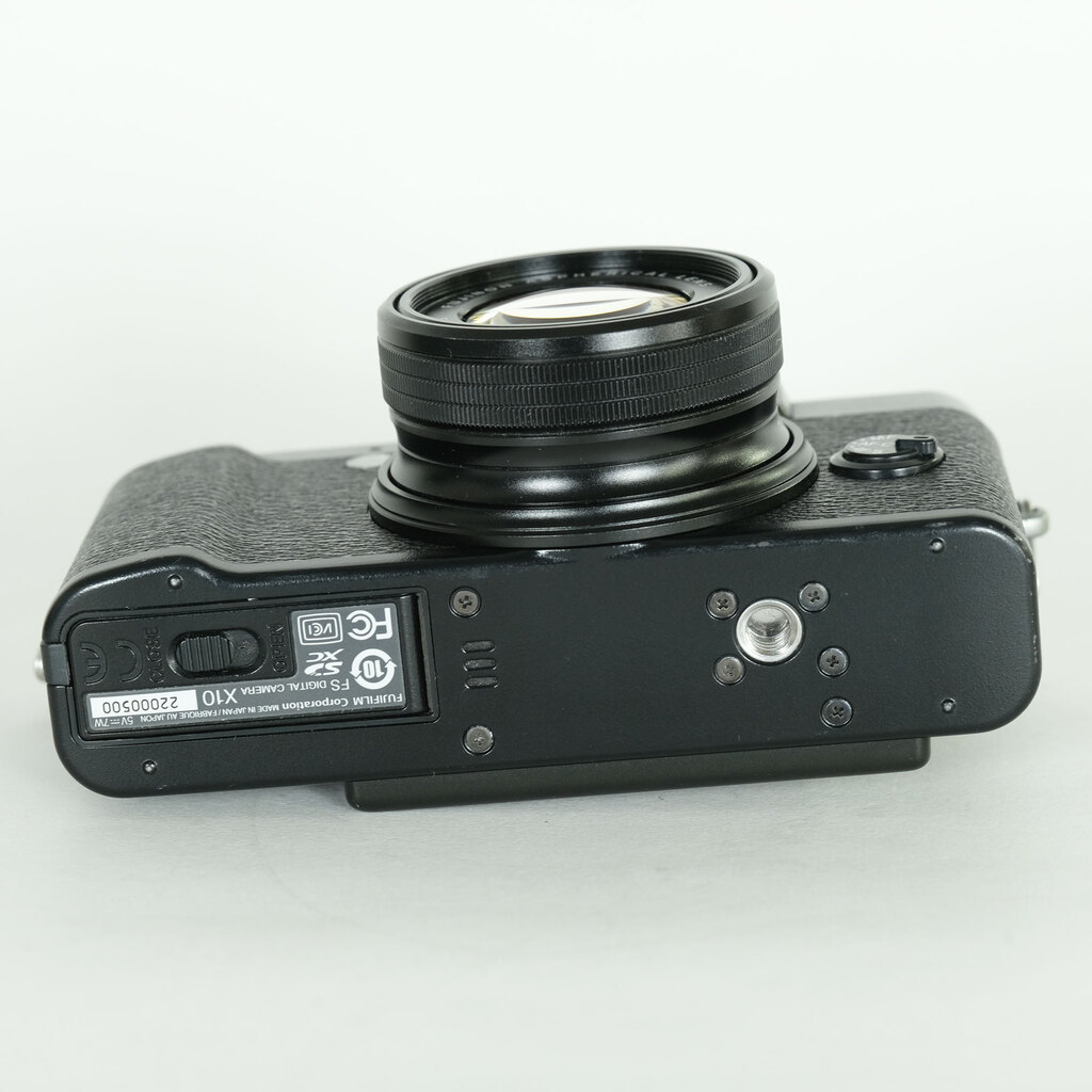 FUJIFILM X10 ブラック