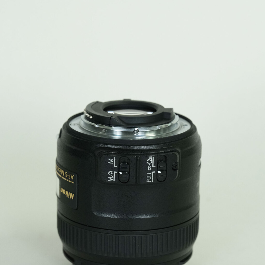 Nikon AF-S DX Micro NIKKOR 40mm f/2.8G