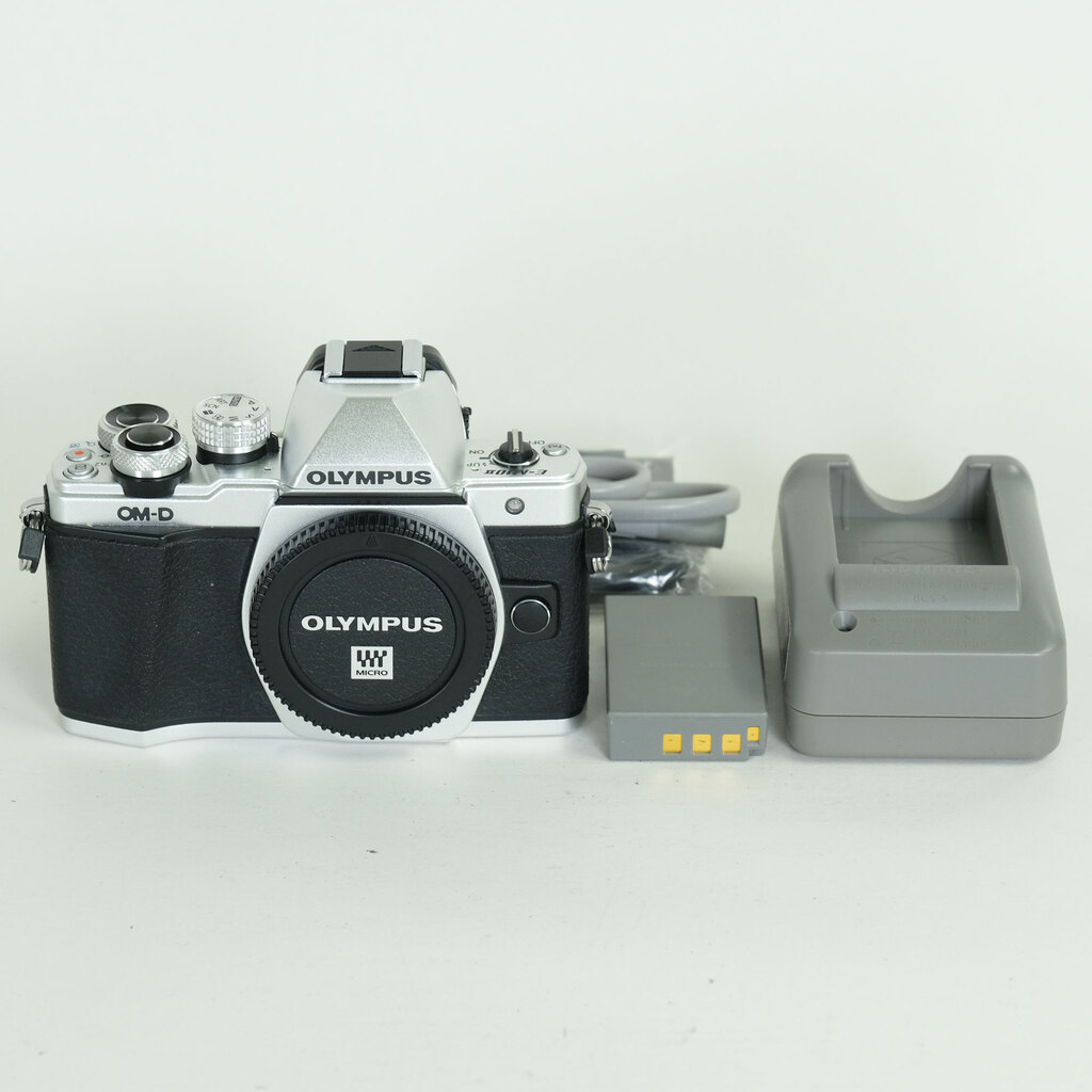 OLYMPUS OM-D E-M10 Mark II
