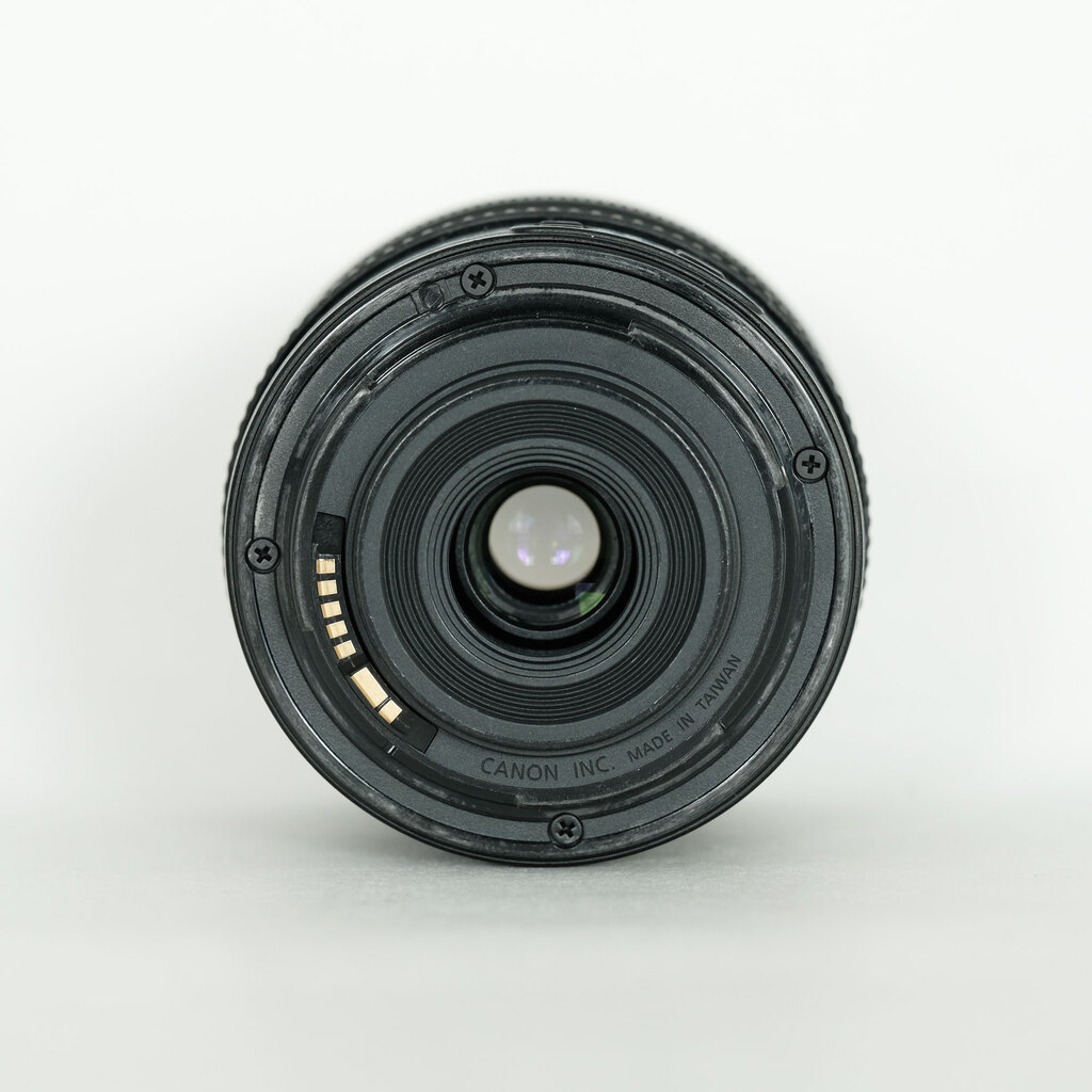 Canon EF-S10-18mm F4.5-5.6 IS STM