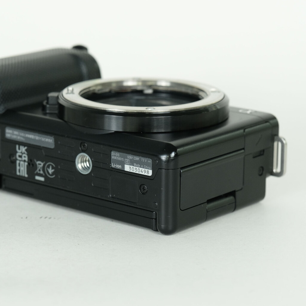 SONY VLOGCAM ZV-E10