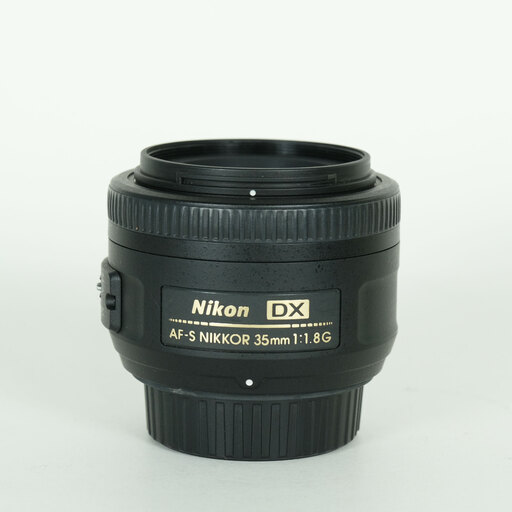 Nikon AF-S DX NIKKOR 35mm f/1.8G Nikon AF-S DX NIKKOR 35mm f/1.8G