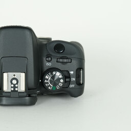 Canon EOS Kiss X7