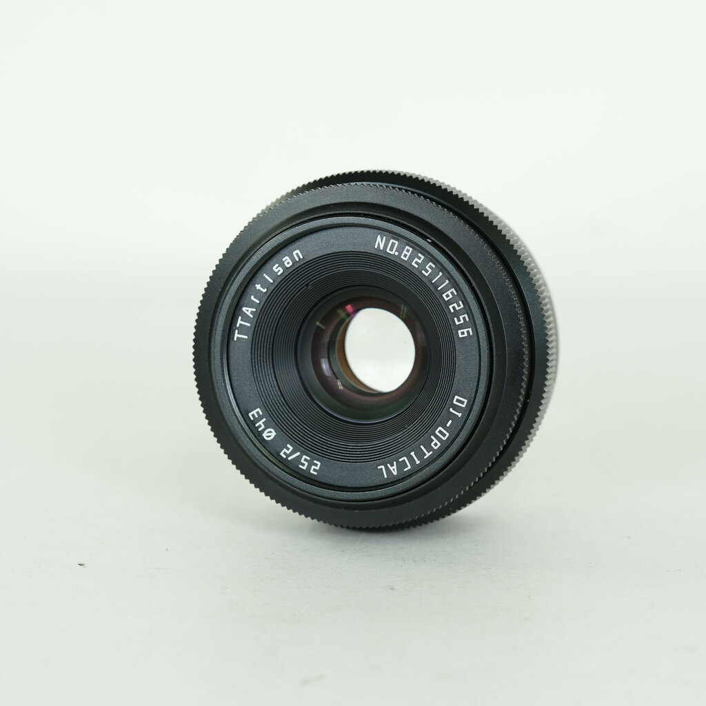 銘匠光学 TTArtisan 25mm F2 C (フジフイルムX用) ブラック