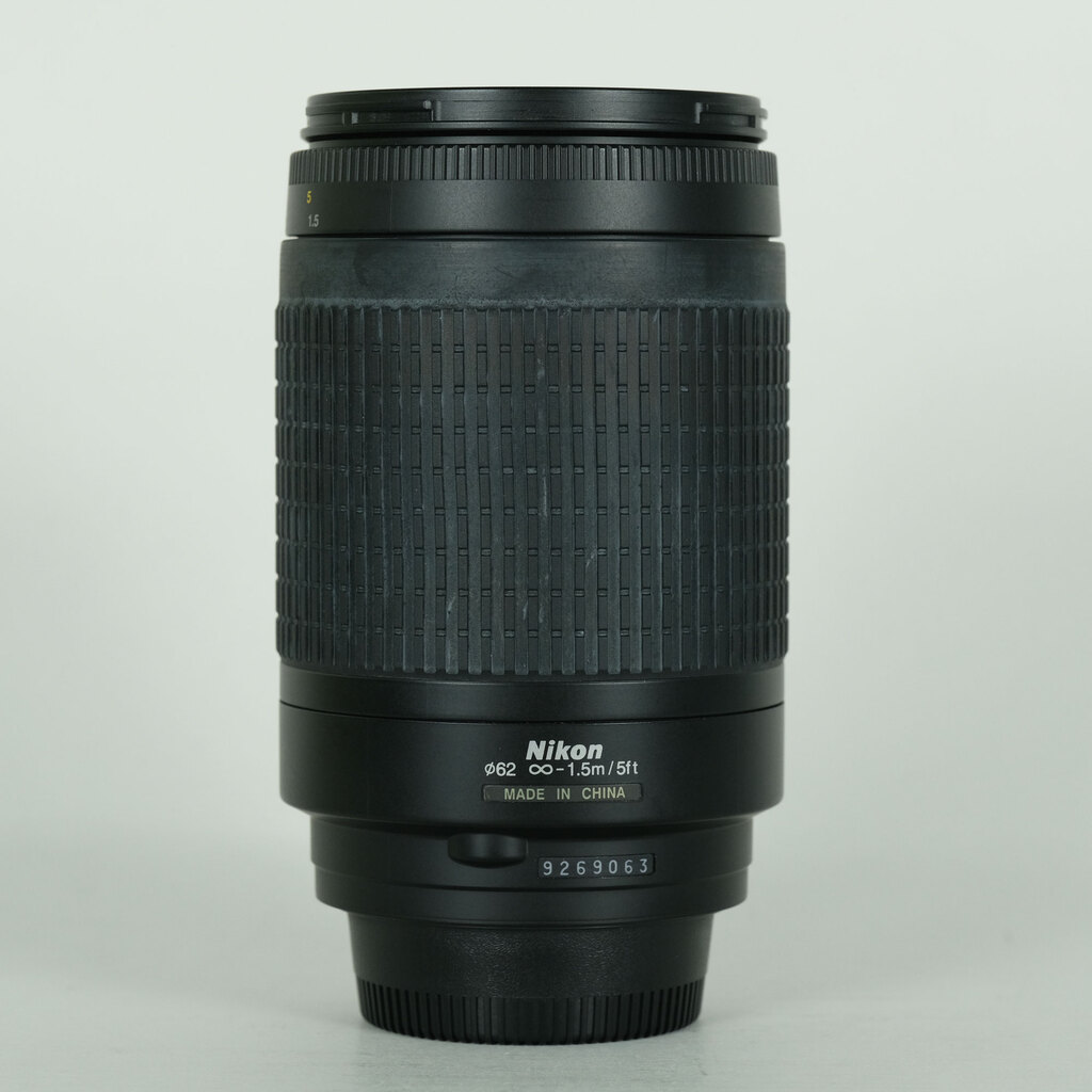 Nikon AF Zoom Nikkor 70-300mm F4-5.6G �u���b�N
