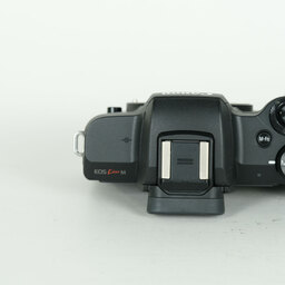 Canon EOS Kiss M