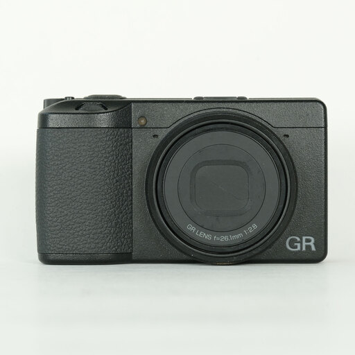 RICOH GR IIIxを徹底解説。標準域でも本領を発揮する、最強のスナップ