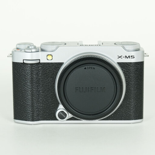 FUJIFILM X-M5