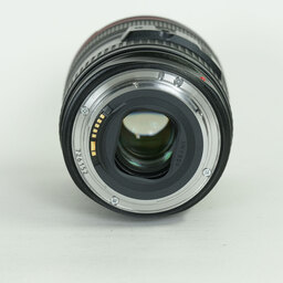 Canon EF24-105mm F4L IS USM Canon EF24-105mm F4L IS USM