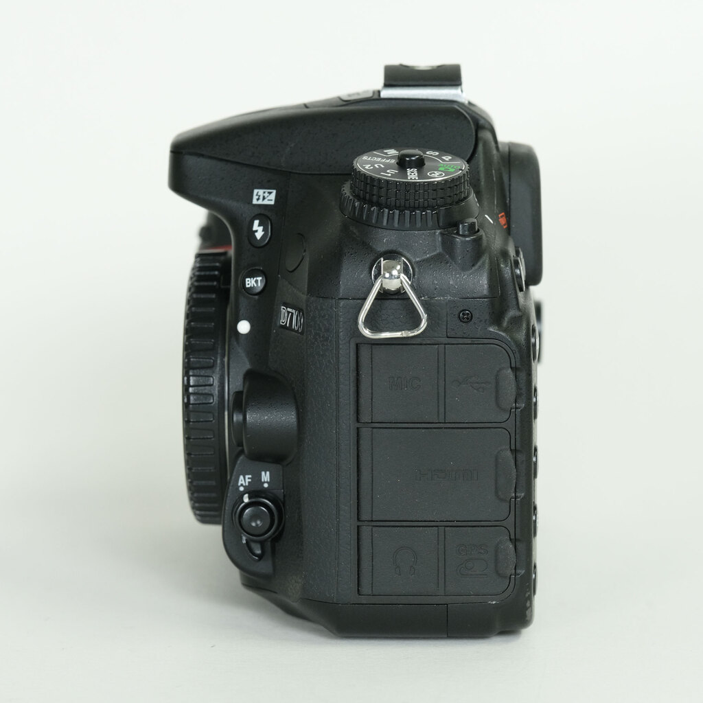 Nikon D7100