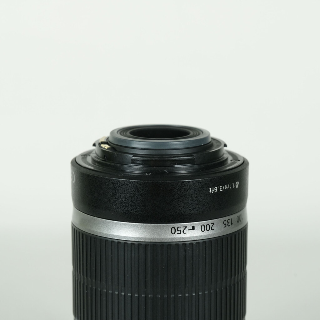 Canon EF-S55-250mm F4-5.6 IS Canon EF-S55-250mm F4-5.6 IS