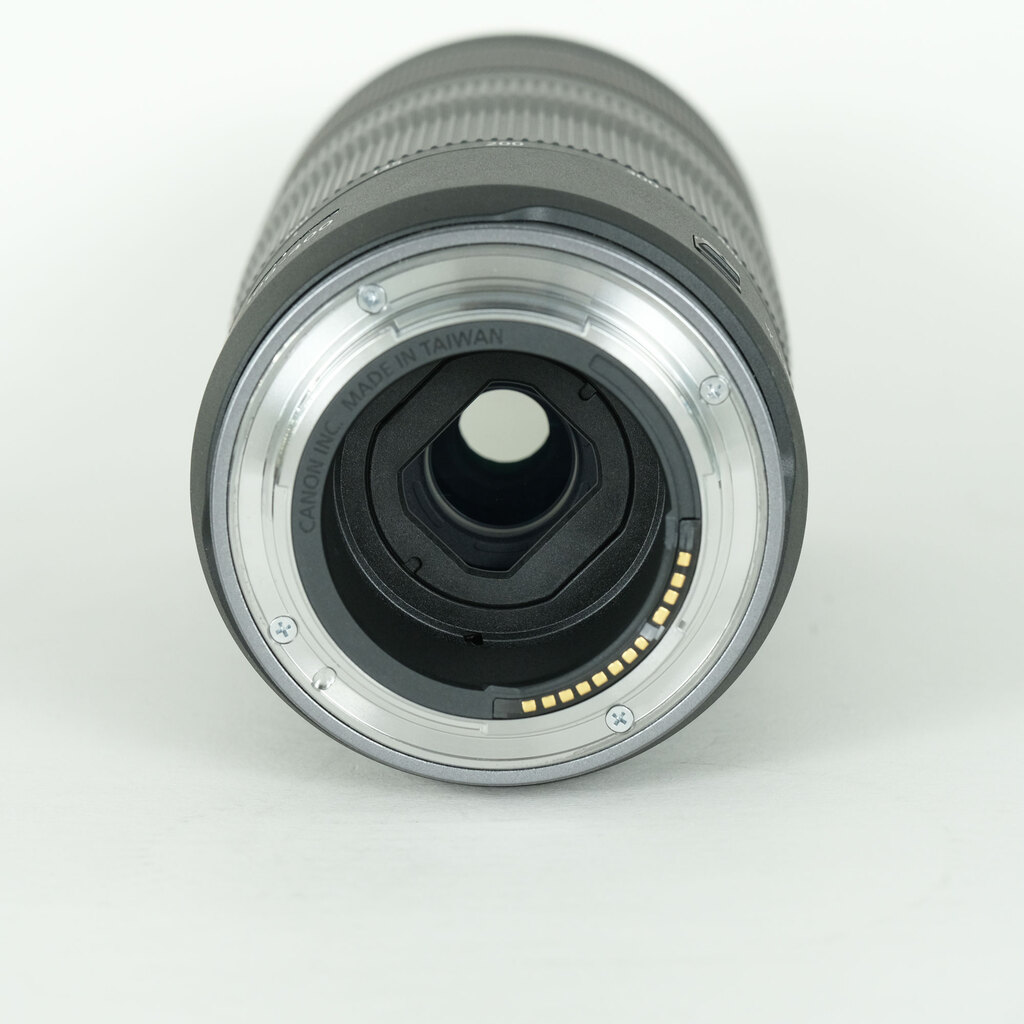 Canon RF100-400mm F5.6-8 IS USM Canon RF100-400mm F5.6-8 IS USM
