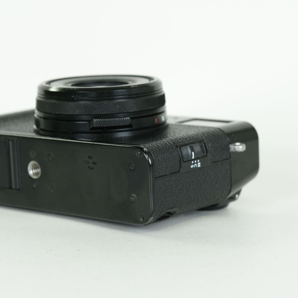 FUJIFILM X100V ブラック