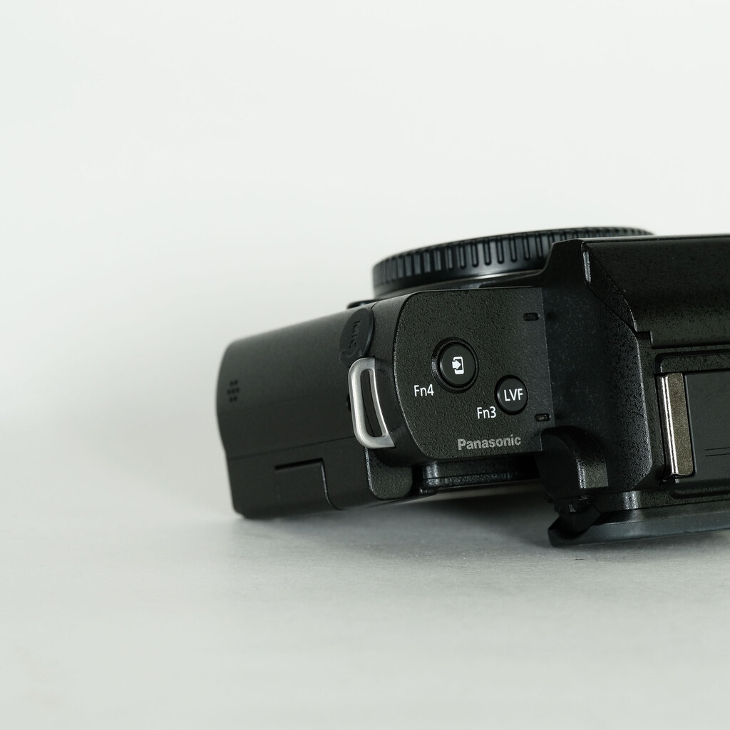 Panasonic LUMIX DC-G100