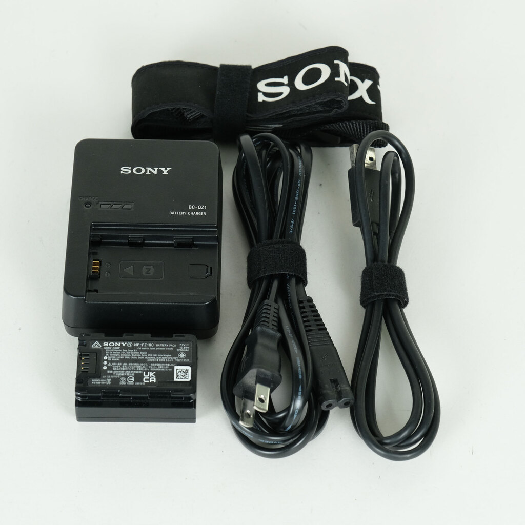 SONY α7R III（ILCE-7RM3）の出品 | ONE SCENE（ワンシーン）