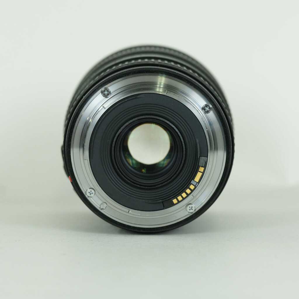 Canon EF16-35mm F4L IS USM Canon EF16-35mm F4L IS USM
