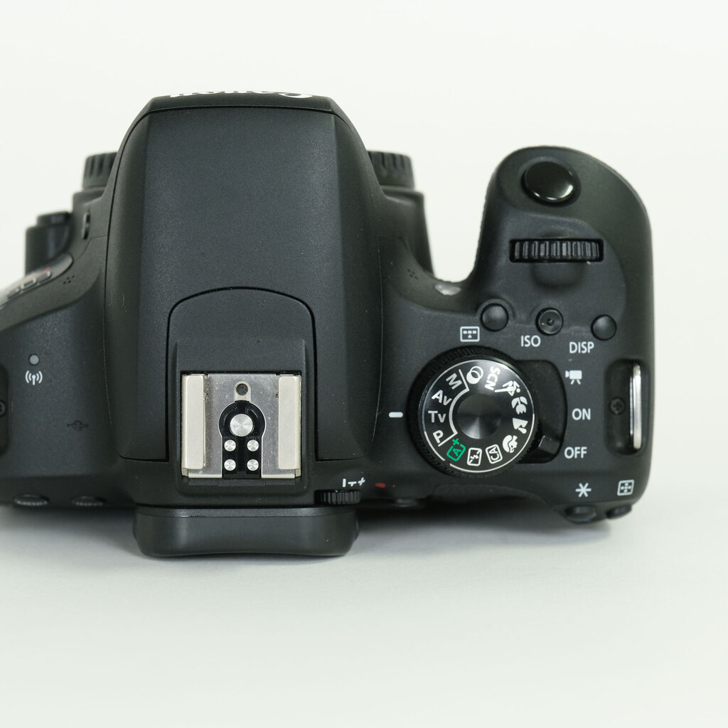 Canon EOS Kiss X9i