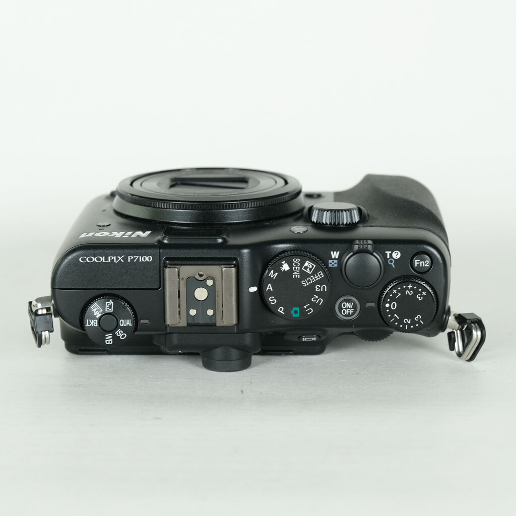 Nikon COOLPIX P7100 ブラックの出品 | ONE SCENE（ワンシーン）