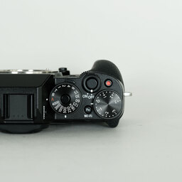 FUJIFILM X-T1 FUJIFILM X-T1