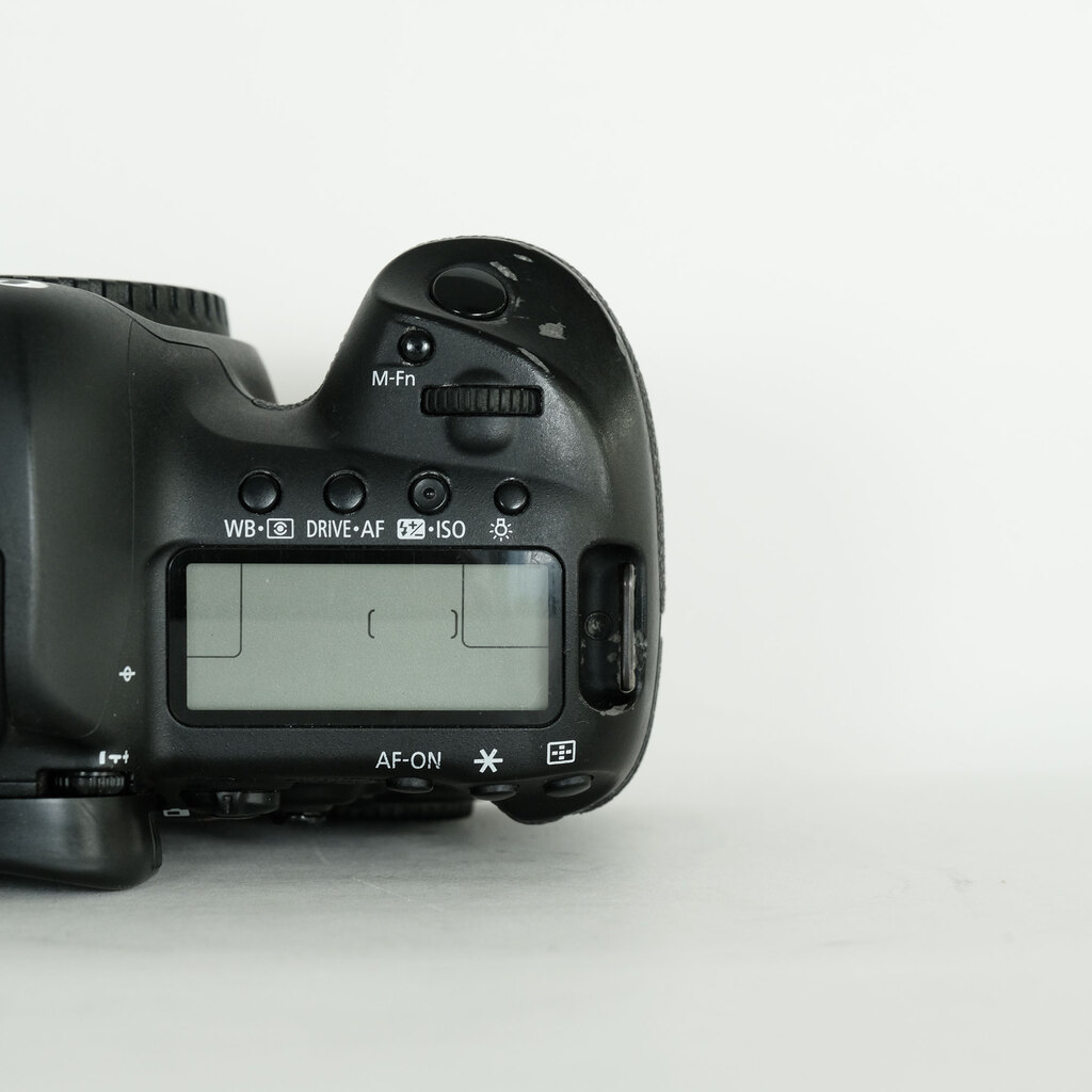 Canon EOS 5D Mark IV