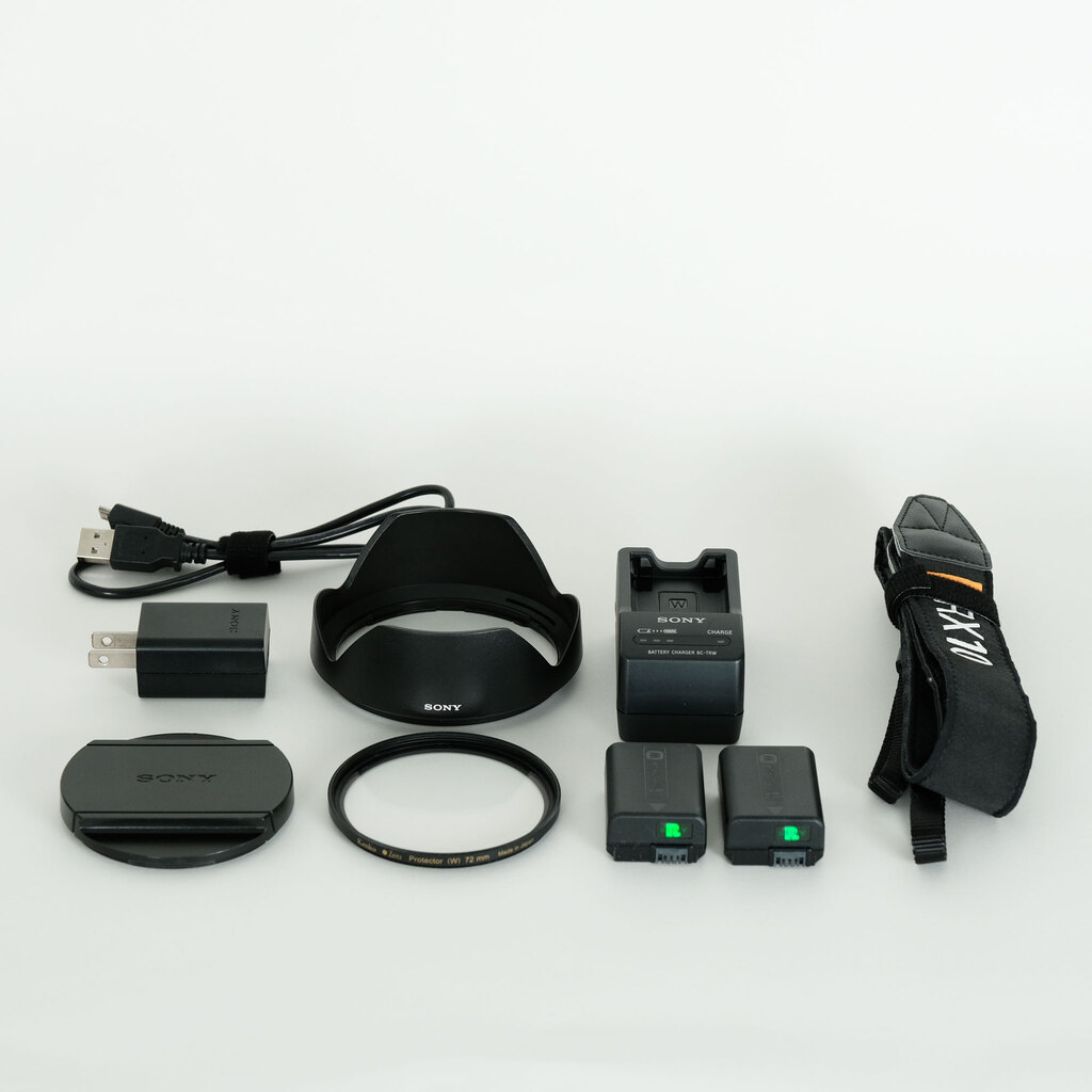 SONY Cyber-shot DSC-RX10M4