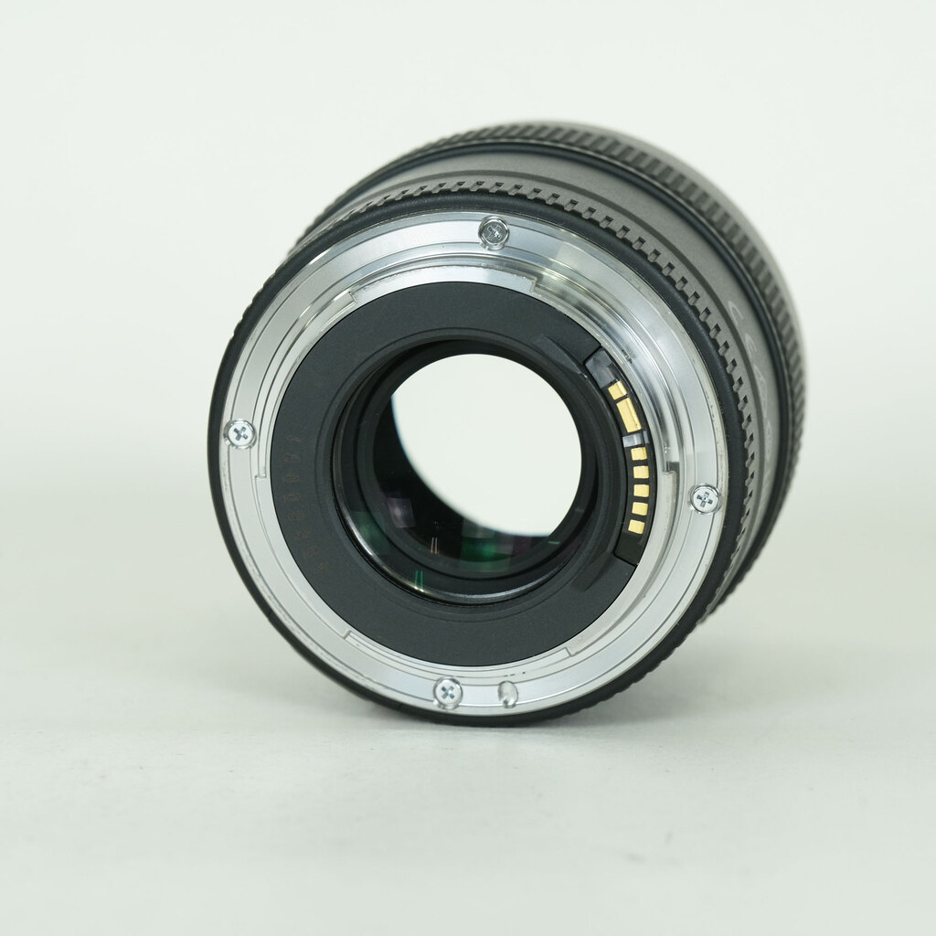 Canon EF100mm F2 USM