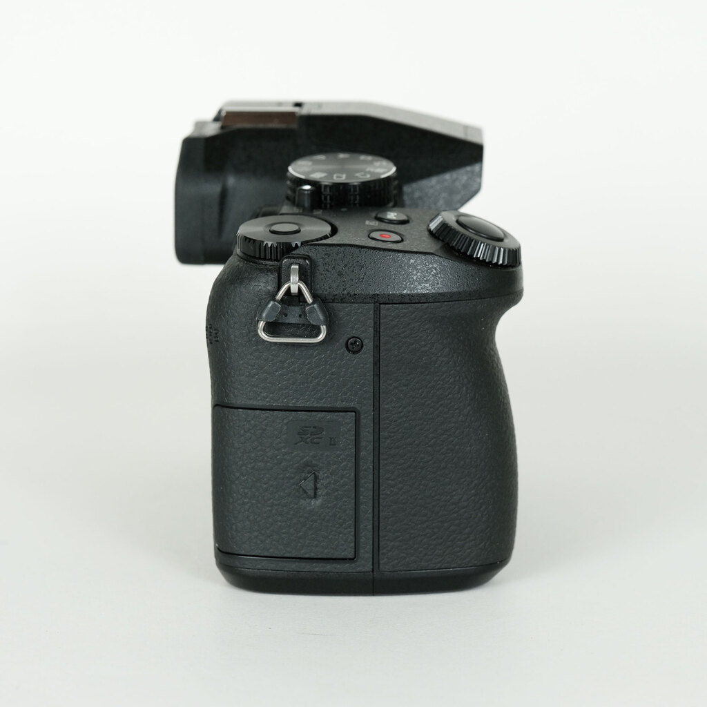 Panasonic LUMIX DMC-G8