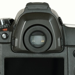 Nikon D5