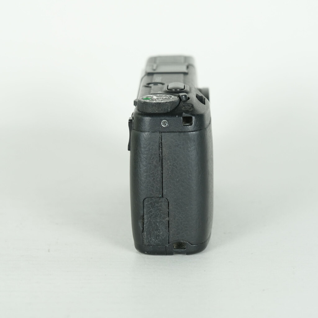 RICOH GR DIGITAL II