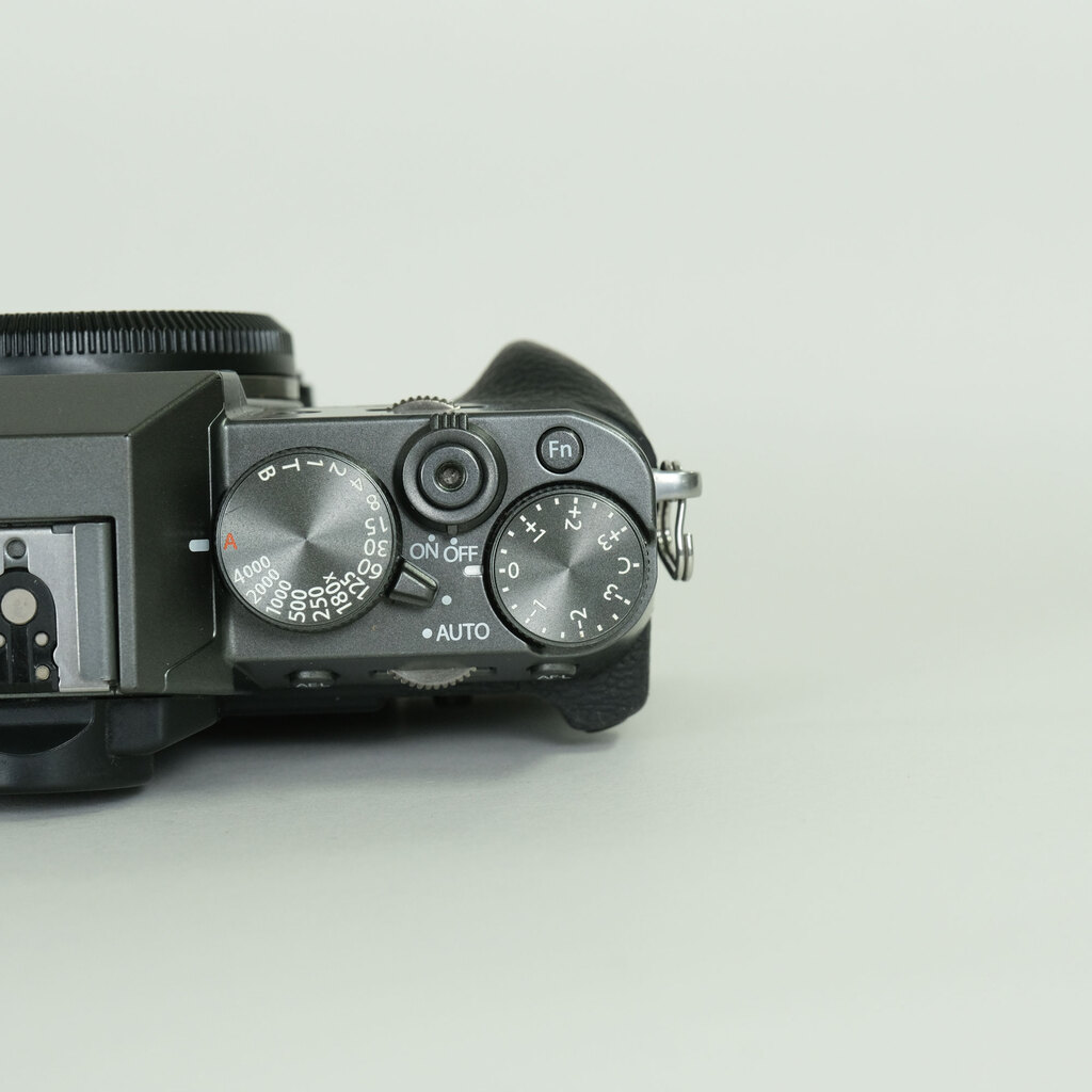 FUJIFILM X-T30