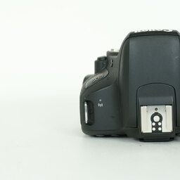 Canon EOS Kiss X9i