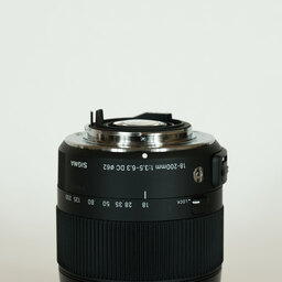 SIGMA 18-200mm F3.5-6.3 DC MACRO OS HSM｜Contemporary [ペンタックスK用]