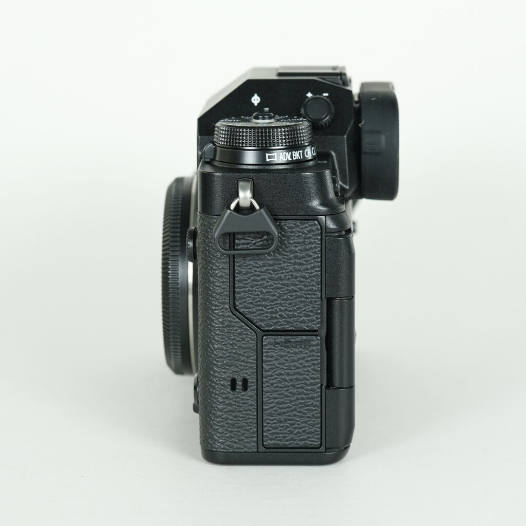 FUJIFILM X-T4 [�{�f�B �u���b�N]