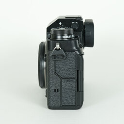 FUJIFILM X-T4