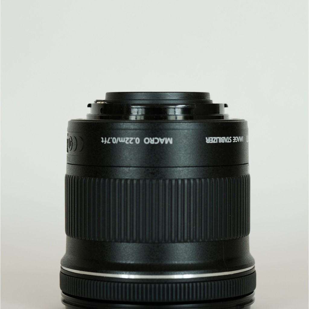 Canon EF-S10-18mm F4.5-5.6 IS STM