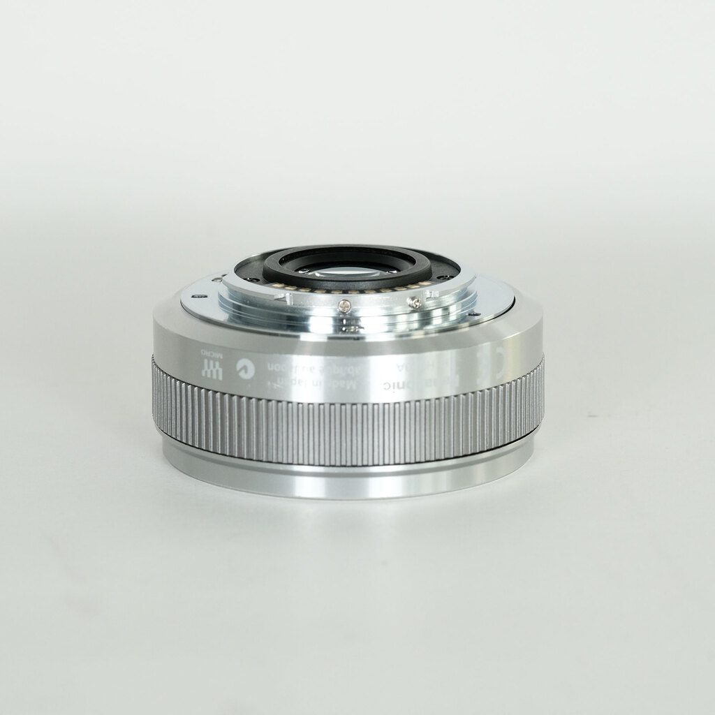 Panasonic LUMIX G 20mm F1.7 II ASPH.