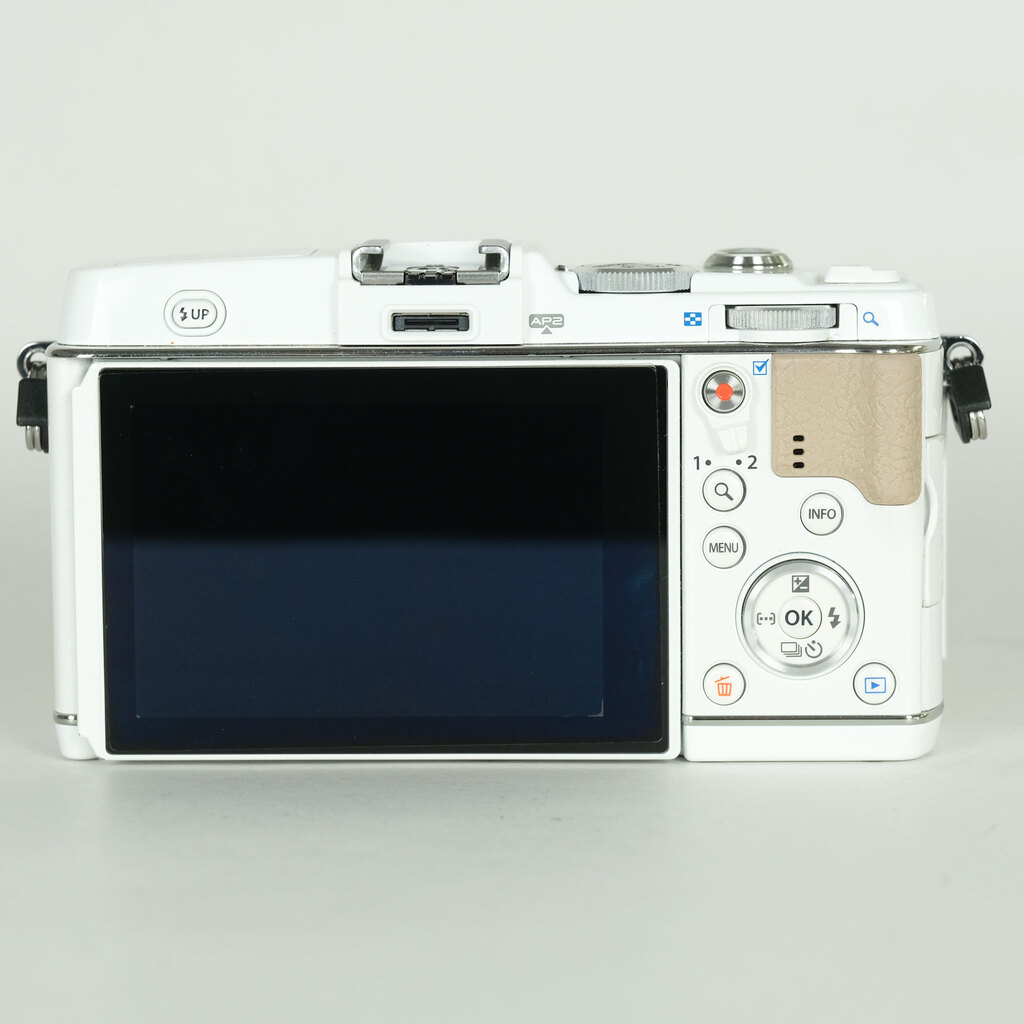 OLYMPUS PEN E-P5 ボディ ホワイト