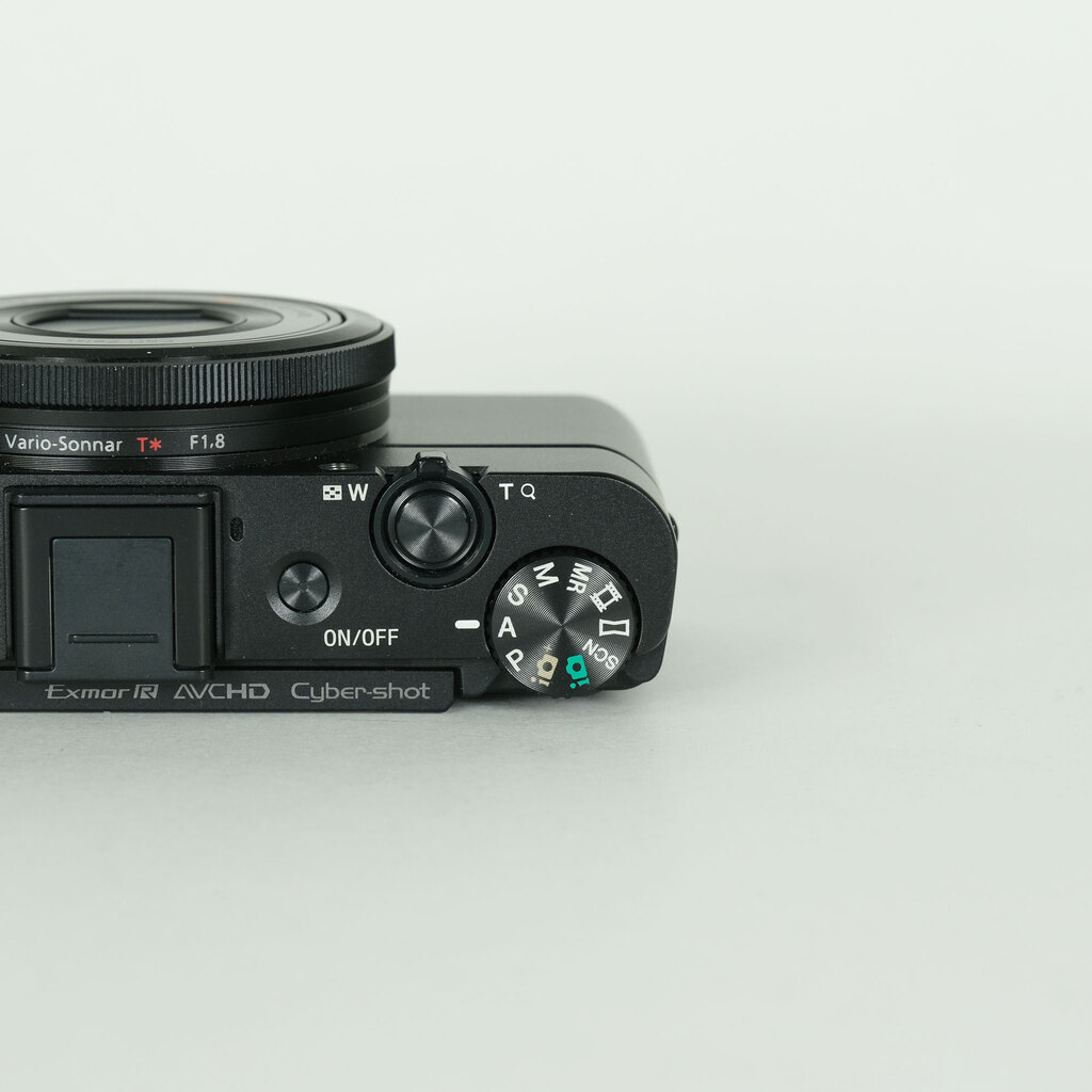 SONY Cyber-shot DSC-RX100M2
