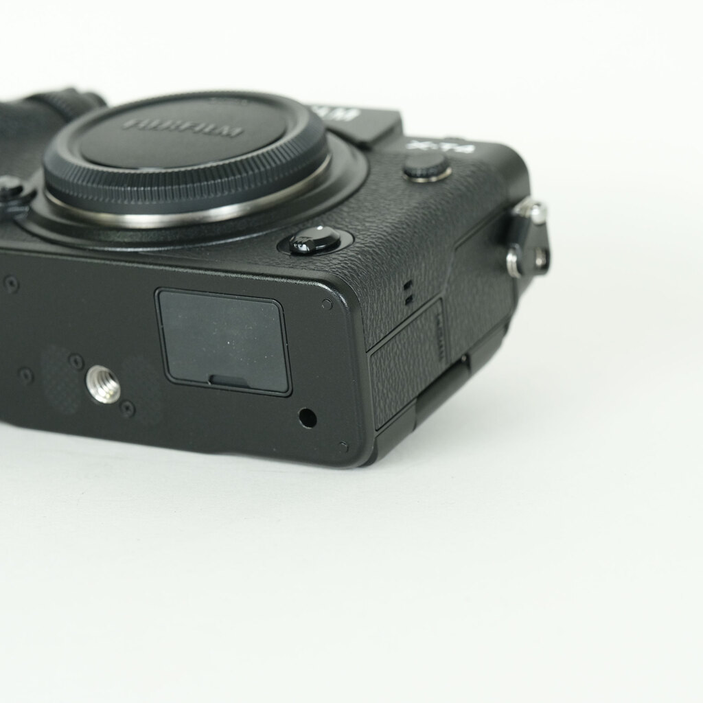 FUJIFILM X-T4