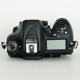 Nikon D7200 バッテリーパックキット