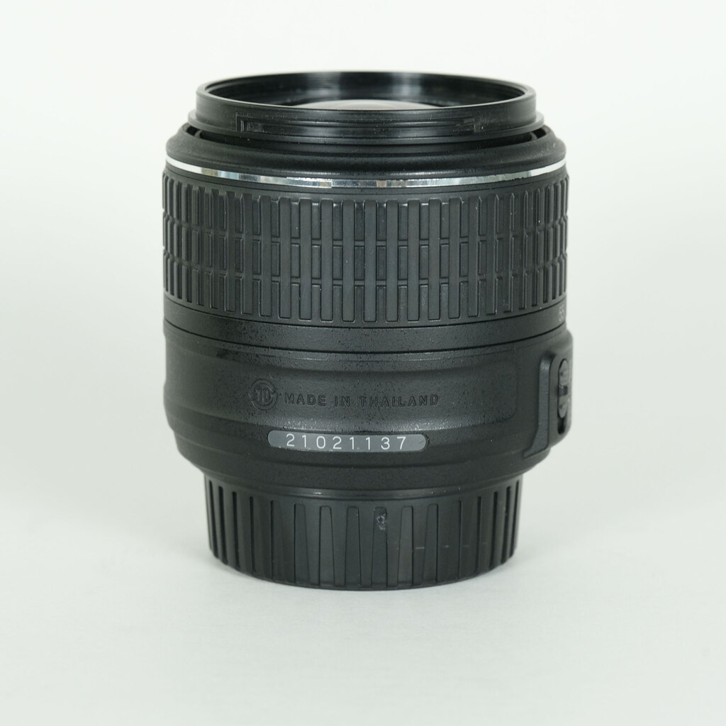 Nikon AF-S DX NIKKOR 18-55mm f3.5-5.6G VR II