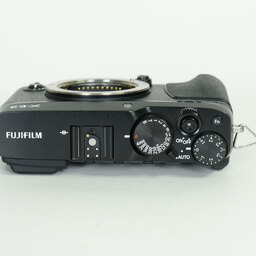 FUJIFILM X-E3