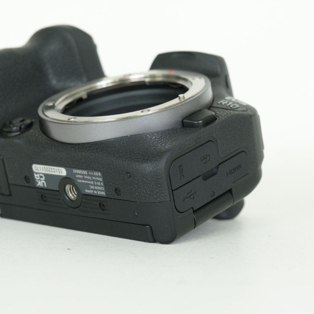 Canon EOS R10