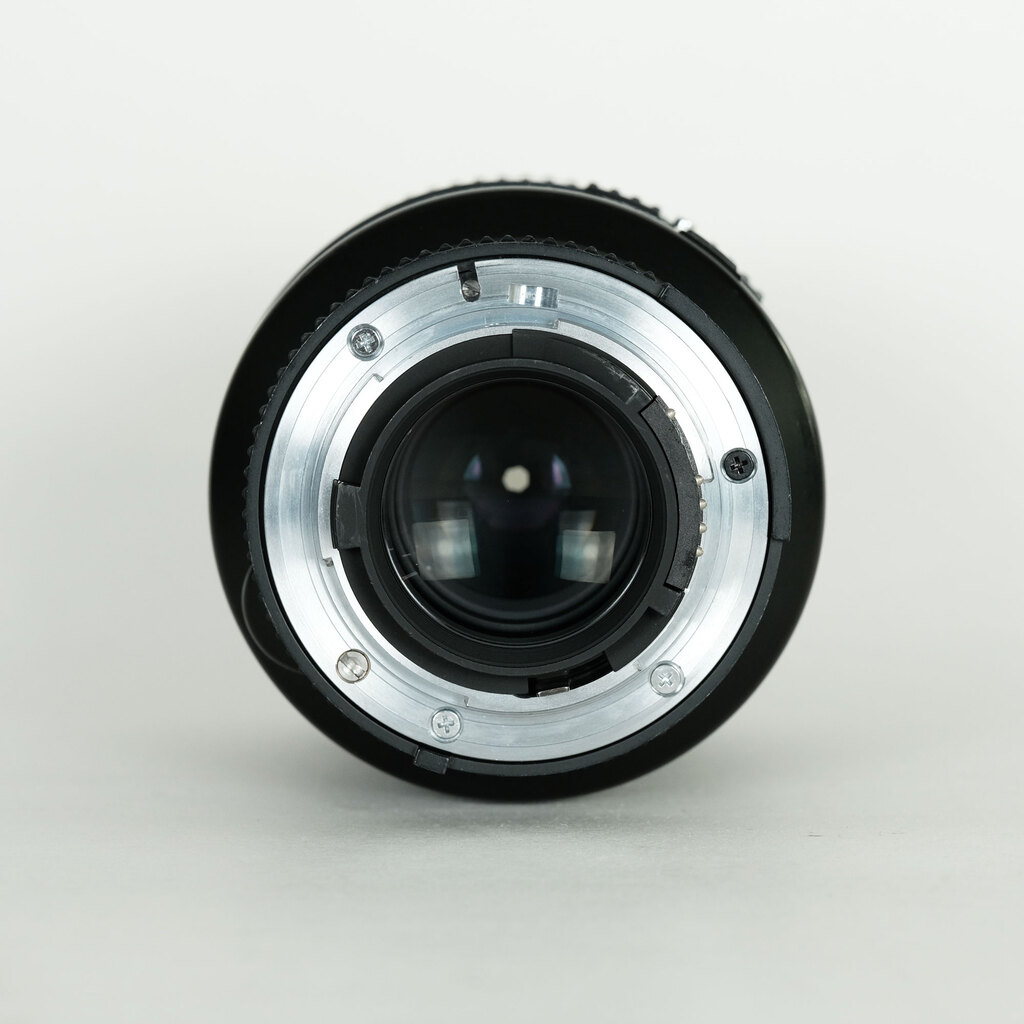 Nikon AF 105mm F2.8D マイクロ