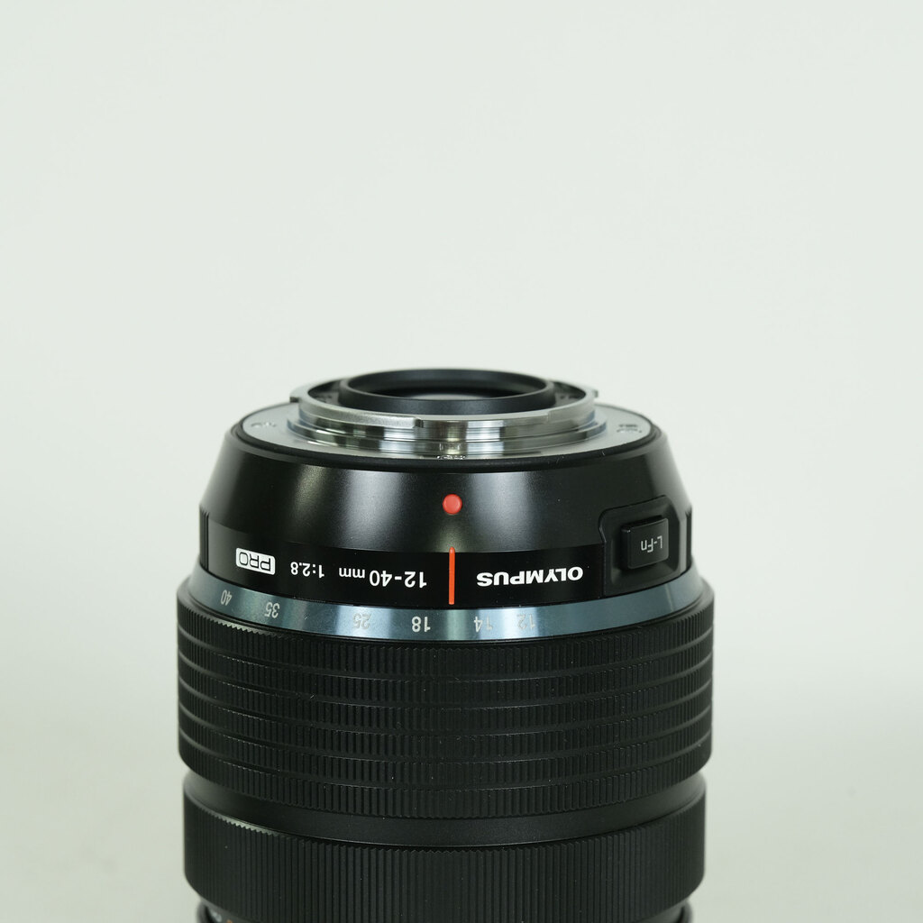 OLYMPUS M.ZUIKO DIGITAL ED 12-40mm F2.8 PRO