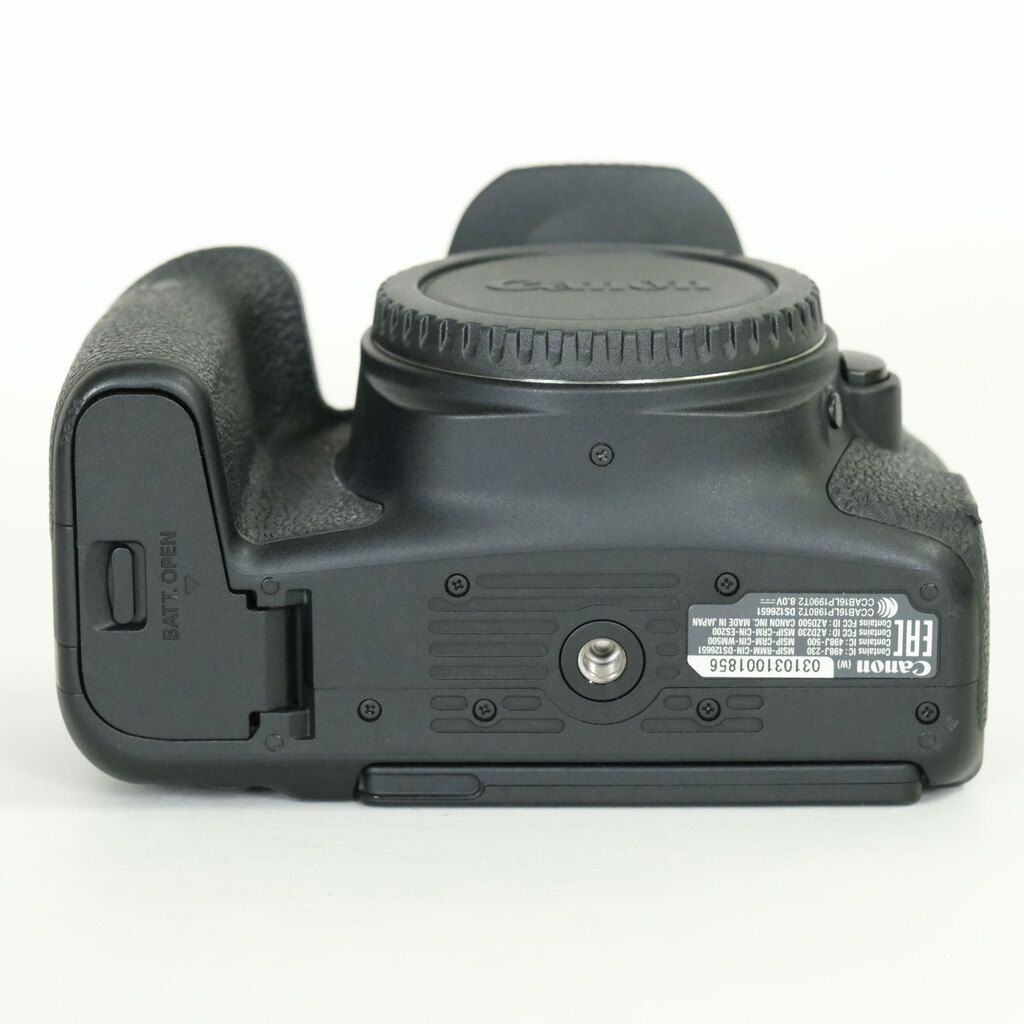 Canon EOS 9000D