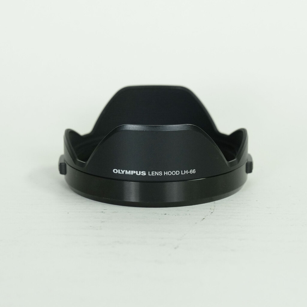 OLYMPUS M.ZUIKO DIGITAL ED 12-40mm F2.8 PRO OLYMPUS M.ZUIKO DIGITAL ED 12-40mm F2.8 PRO